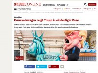 Bild zum Artikel: Düsseldorf: Karnevalswagen zeigt Trump in eindeutiger Pose