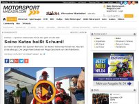 Bild zum Artikel: Formel 1 - Spanien: Weinender Ferrari-Fan geht um die Welt: Seine Katze heißt Schumi!