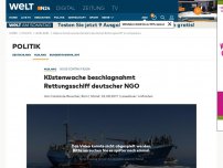 Bild zum Artikel: NGOs contra Italien: Küstenwache eskortiert deutsches Rettungsschiff in den Hafen