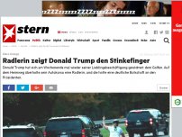 Bild zum Artikel: Klare Ansage: Radlerin zeigt Donald Trump den Stinkefinger