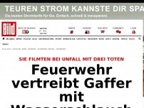 Bild zum Artikel: Sie filmten mit ihren Handys - Feuerwehr vertreibt Gaffer mit Wasserschlauch