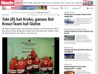 Bild zum Artikel: Schwechat: Tobi (8) hat Krebs: Ganzes Rot Kreuz-Team hat Glatze