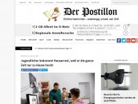 Bild zum Artikel: Jugendlicher bekommt Hausarrest, weil er die ganze Zeit nur zu Hause hockt