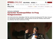 Bild zum Artikel: Türkischer Haftbefehl: Syrischer Kurdenpolitiker in Prag festgenommen