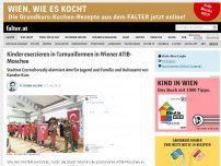 Bild zum Artikel: Kinder exerzieren in Tarnuniformen in Wiener ATIB-Moschee