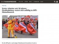 Bild zum Artikel: Erster Arbeiter seit 30 Jahren: Straßenkehrer verirrt sich zufällig in SPÖ-Maiaufmarsch