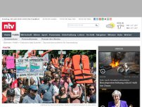Bild zum Artikel: 'Seebrücke statt Seehofer': Tausende demonstrieren für Seenotrettung