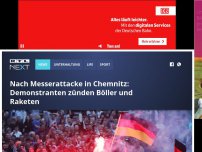 Bild zum Artikel: Nach Messerattacke in Chemnitz: Demonstranten zünden Böller und Raketen