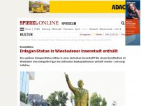 Bild zum Artikel: Kunst-Aktion: Erdogan-Statue in Wiesbadener Innenstadt enthüllt