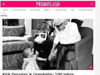 Bild zum Artikel: Kirk Douglas & Urenkelin: 100 Jahre Unterschied in einem Pic