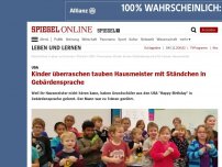 Bild zum Artikel: USA: Kinder überraschen tauben Hausmeister mit Ständchen in Gebärdensprache