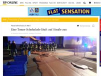 Bild zum Artikel: Feuerwehr-Einsatz in Werl: Eine Tonne Schokolade läuft auf Straße aus