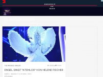 Bild zum Artikel: The Masked Singer - Engel singt 'Atemlos' von Helene Fischer