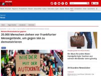 Bild zum Artikel: Weitere Blockadeaktion geplant - 20.000 Menschen ziehen vor Frankfurter Messegelände, um gegen IAA zu demonstrieren