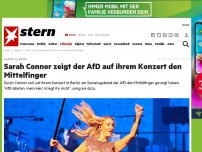 Bild zum Artikel: Berlin: Sarah Connor zeigt der AfD auf ihrem Konzert den Mittelfinger