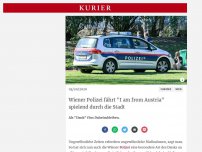 Bild zum Artikel: Wiener Polizei fährt 'I am from Austria' spielend durch die Stadt