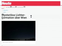Bild zum Artikel: Mysteriöse Lichter-Formation über Wien