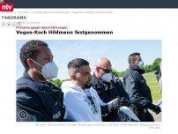 Bild zum Artikel: Proteste gegen Beschränkungen: Vegan-Koch Hildmann festgenommen