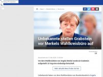 Bild zum Artikel: Unbekannte stellen Grabstein vor Merkels Wahlkreisbüro auf