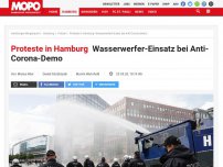 Bild zum Artikel: Proteste in Hamburg: Wasserwerfer-Einsatz bei Anti-Corona-Demo
