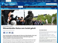 Bild zum Artikel: Sklavenhändler-Statue in Bristols Hafenbecken geworfen