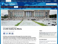 Bild zum Artikel: Aktion vor dem Reichstagsgebäude: 13.000 Stühle für Moria