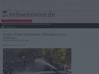 Bild zum Artikel: Berliner Polizei: Wasserwerfer helfen gegen Corona-Infektionen