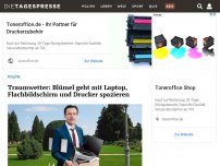 Bild zum Artikel: Traumwetter: Blümel geht mit Laptop, Flachbildschirm und Drucker spazieren