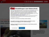 Bild zum Artikel: Im sächsischen Eilenburg - Paar zieht Hund an Anhängerkupplung hinter Auto her - 120 Meter lange Blutspur