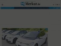 Bild zum Artikel: Polizei setzt auf E-Autos von VW - Netz lacht sich schlapp: „Zentrale, Verfolgung abgebrochen, Akku leer“