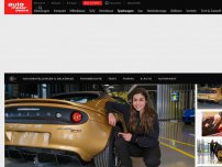 Bild zum Artikel: Letzter Lotus Elise für Elisa: Sportwagen geht an seine Namensgeberin