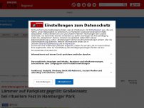 Bild zum Artikel: 20 Streifenwagen im Einsatz - Lämmer auf Parkplatz gegrillt: Großeinsatz bei rituellem Fest in Hamburger Park