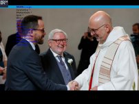 Bild zum Artikel: Ex-Mönch Anselm Bilgri heiratet seinen Mann Markus kirchlich