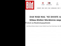 Bild zum Artikel: Das war mal ’ne doofe Aktion! - Klima-Kleber blockieren ungenutzte Zufahrt