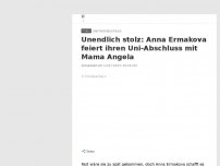 Bild zum Artikel: Unendlich stolz: Anna Ermakova feiert ihren Uni-Abschluss mit Mama Angela